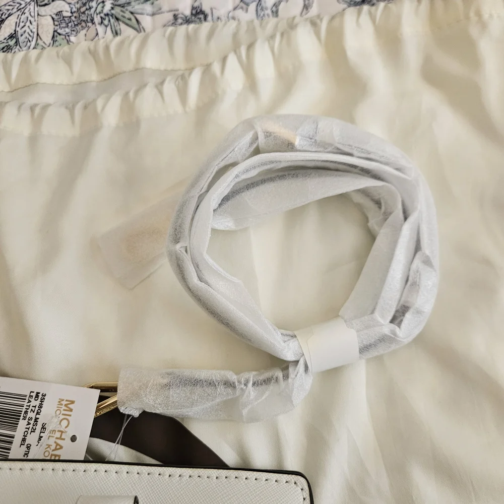 Michael Kors Cream Satchel - Picture 3 of 3